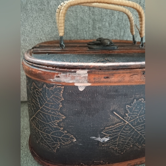 Wooden Purse - Picture 3 of 16